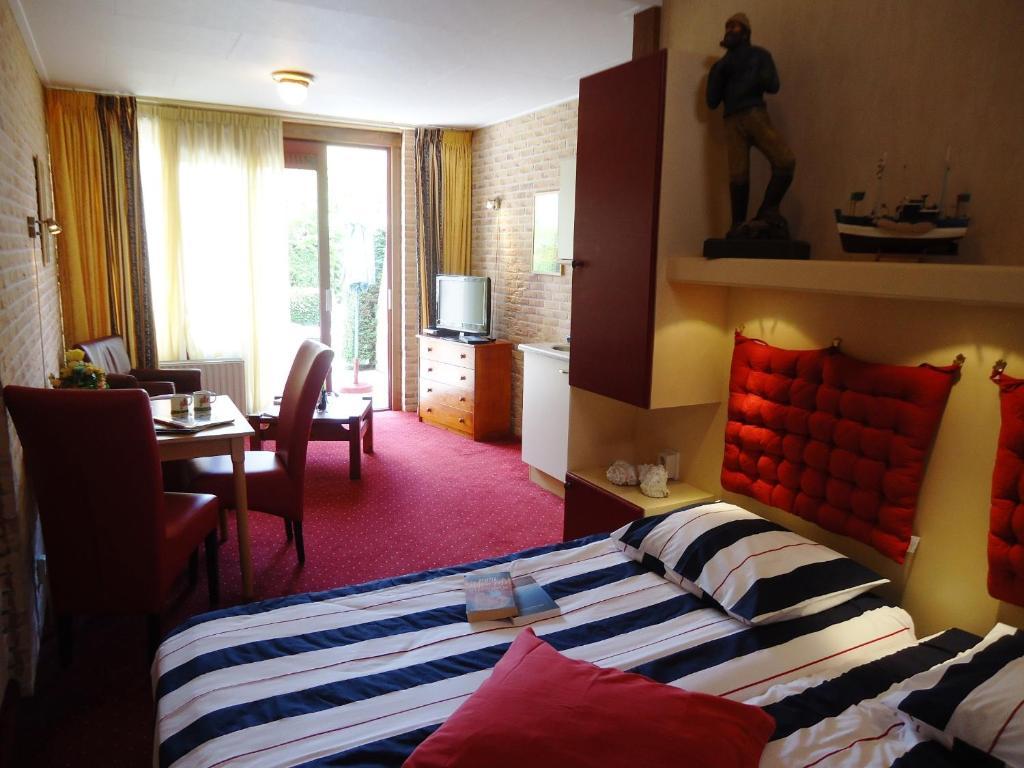 Hotel Claes Compaen Midsland Zimmer foto